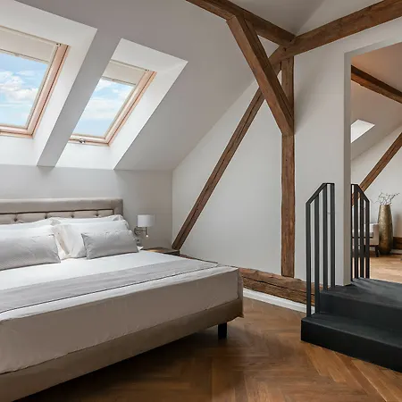 アパートホテル Limehome Halkova