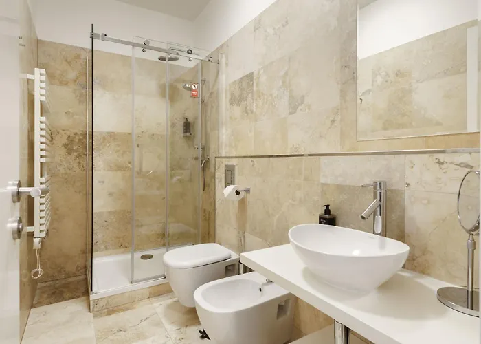 Limehome Halkova Prag