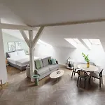 Limehome Muza 4*