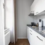 Limehome Muza Прага