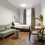 Limehome Muza Aparthotel 4*
