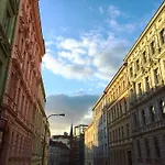 Limehome Muza Прага