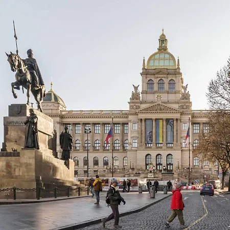 Ξενοδοχείο με διαμερίσματα Limehome Halkova