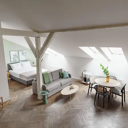 Limehome Muza 4*