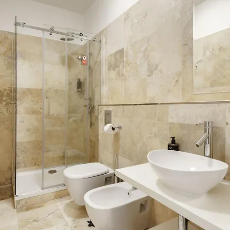 Limehome Halkova פראג