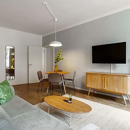 Limehome Muza 4*