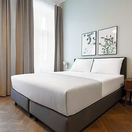 Limehome Muza 4* Prague