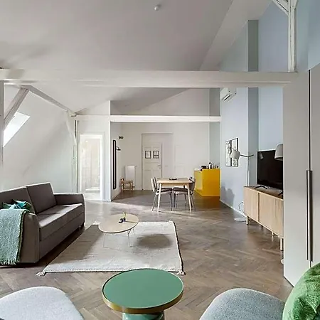 Limehome Muza 4* Prague