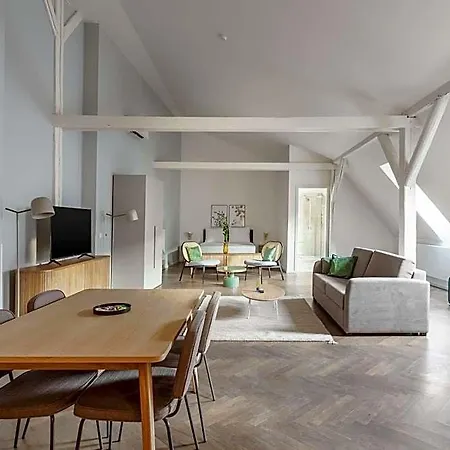 Limehome Muza 4* Prague