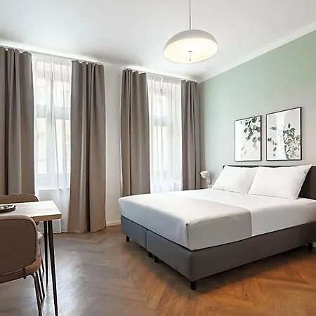 Limehome Muza 4* Prague