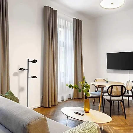 Aparthotel Limehome Muza 4*