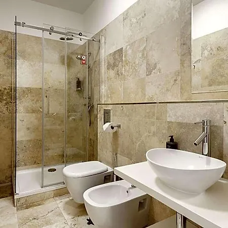 Limehome Muza 4* Prague