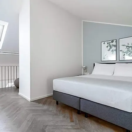 Limehome Muza 4* Prague