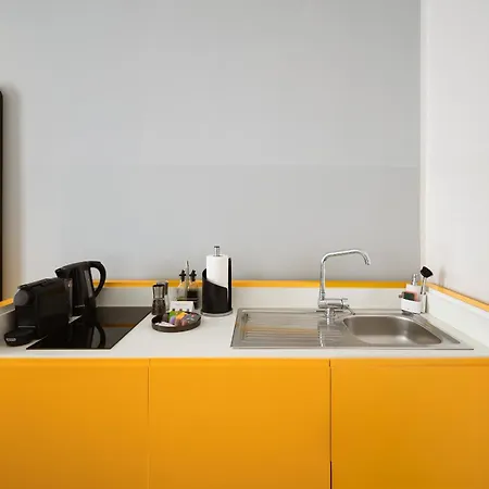 Limehome Múza 4* Praga