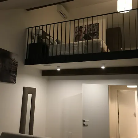 Aparthotel Limehome Halkova Praag