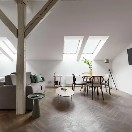 Limehome Halkova Aparthotel Prague