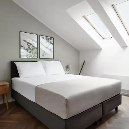 Limehome Halkova Aparthotel 4*