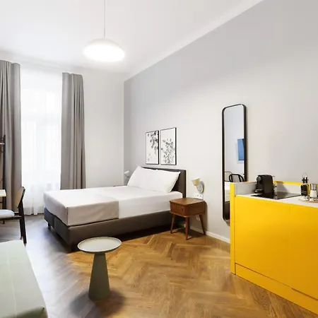 Limehome Muza 4*