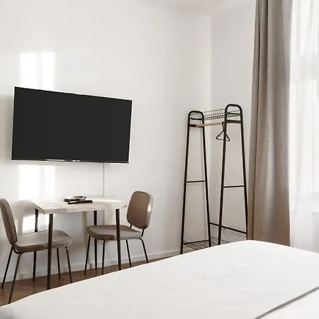 Limehome Halkova Aparthotel Prague