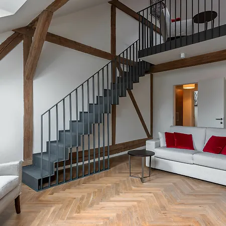 Aparthotel Limehome Halkova Prague