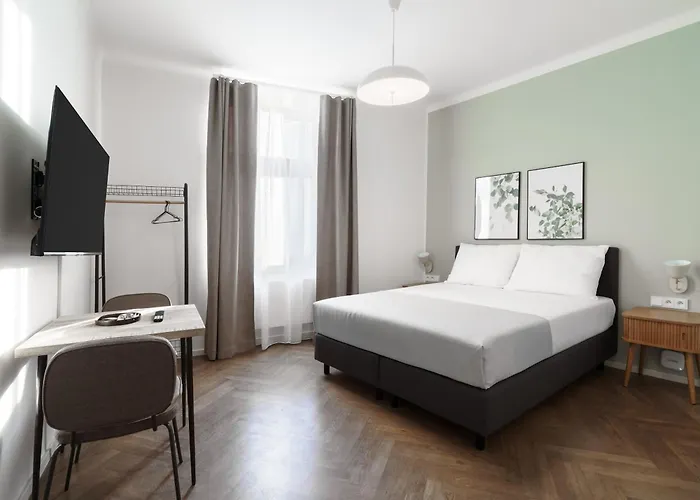 Limehome Halkova 아파트호텔 4*